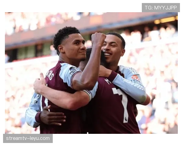 维拉冲击欧冠资格，状态稳健搅动英超争冠格局